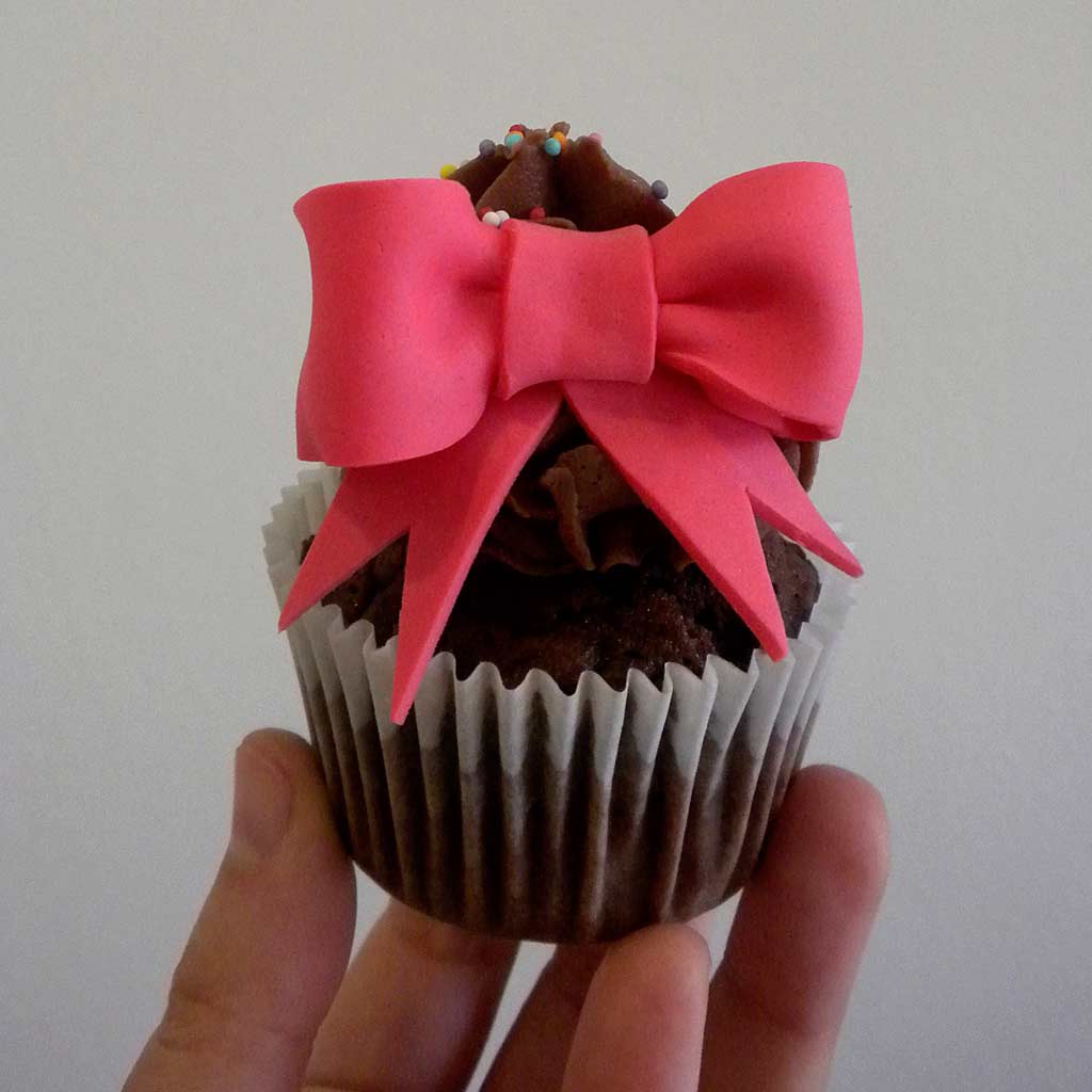 cupcakes personalizados con lazo
