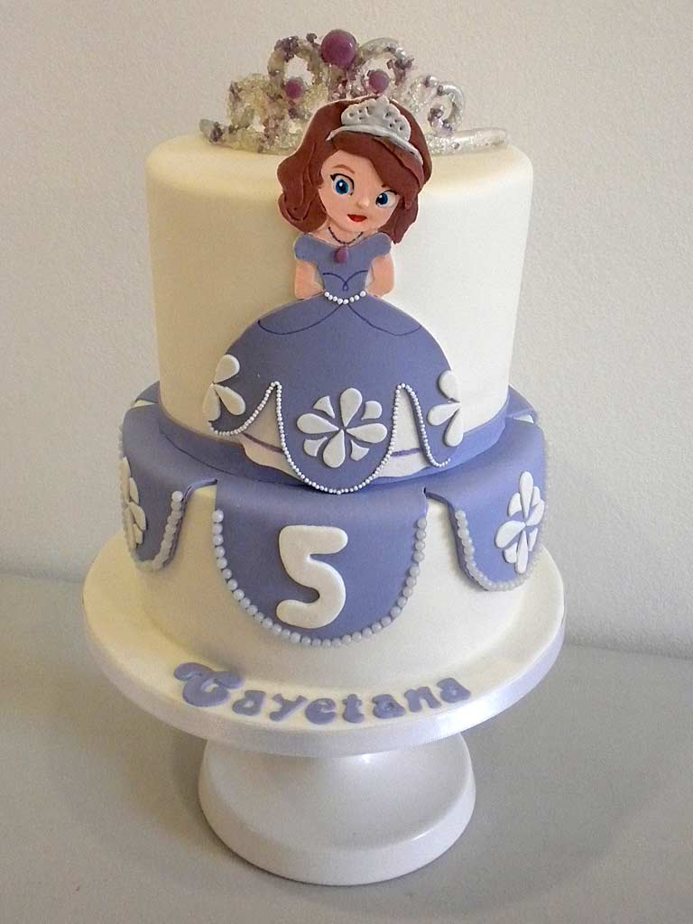 tarta con fondant princesa Sofía