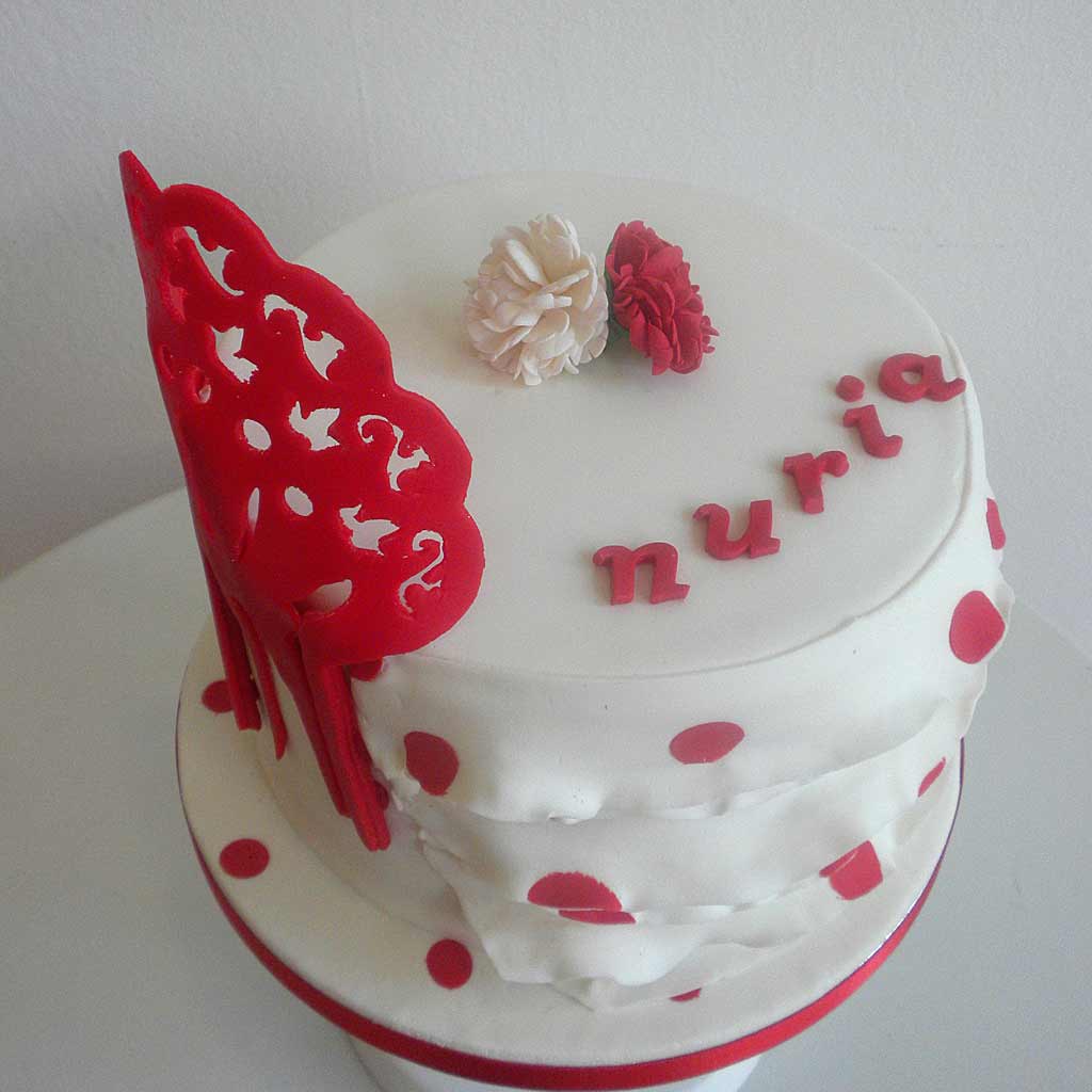 tartas con fondant sevillana