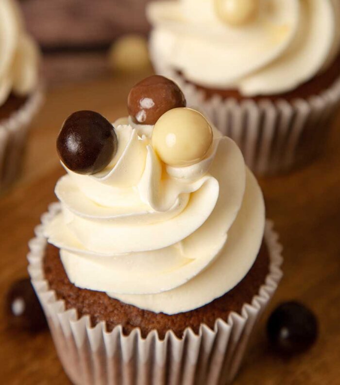 cupcake dos chocolates por happy cupcakes to you